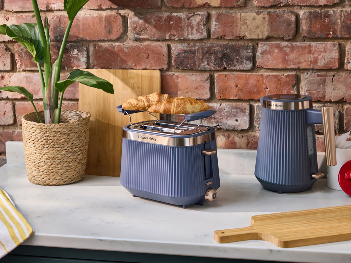 26762 26762-56 RHT2676NVY_Bronte Soft Navy 2S Toaster_Photography_6_8446043 copia 2.jpeg