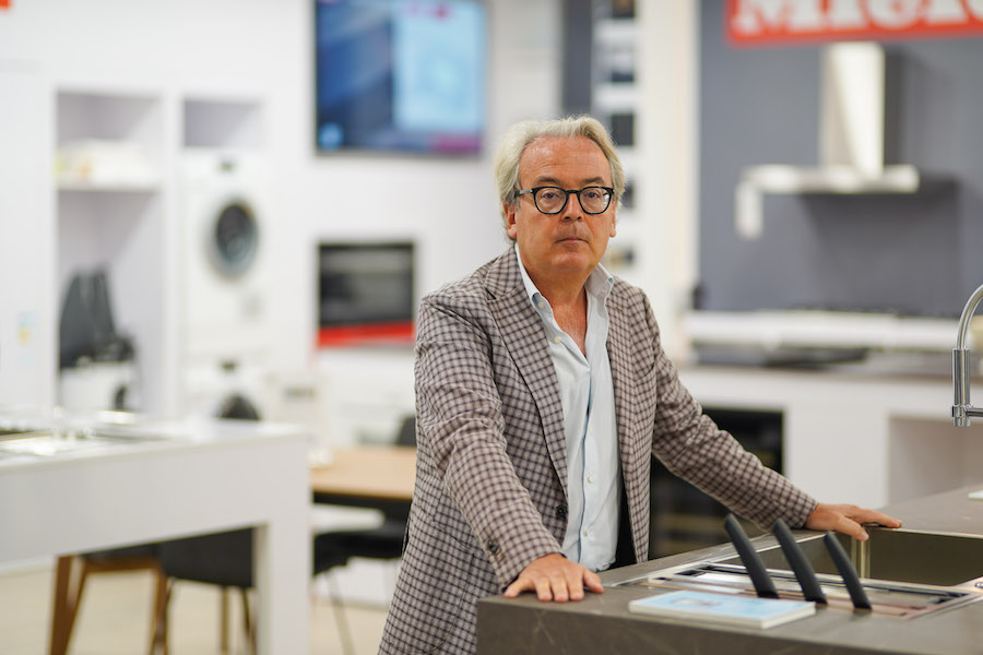 Cedi Massimo Bertamino