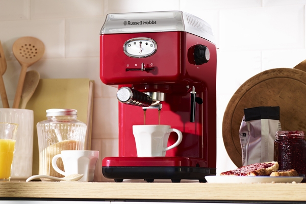 Macchina per caff&egrave; Retro a marchio Russell Hobbs