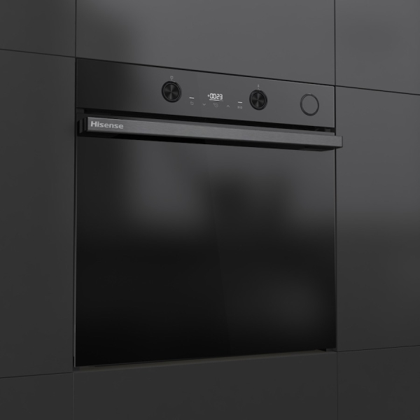 Forni da incasso Hisense: eleganza in vetro nero e tecnologia a vapore