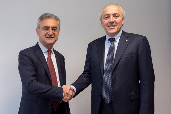 Da sinistra, Giancarlo Nicosanti Monterastelli, amministratore delegato di Unieuro, e Luca Panzavolta, amministratore delegato di CIA - Conad.