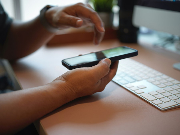 Come trasformare lo smartphone in un ufficio portatile