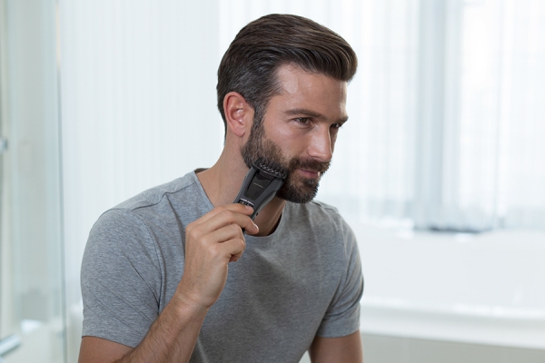 Regolabarba/tagliacapelli ER-GB62 di Panasonic.