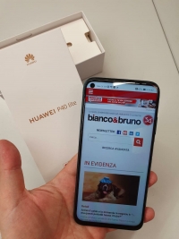 RECENSIONE - Huawei P40 Lite