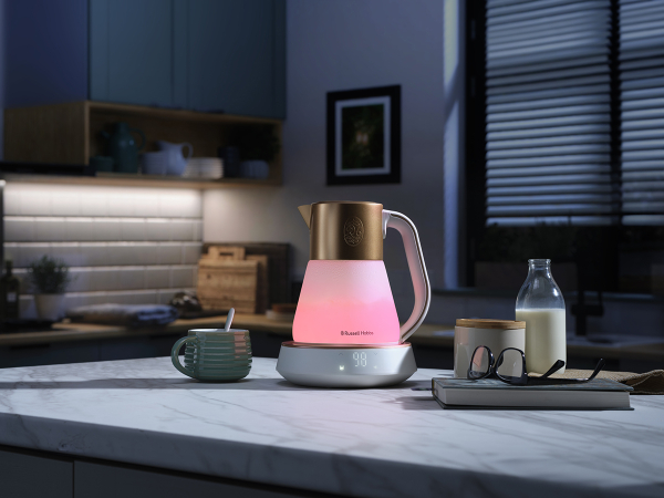 Calm Kettle di Russell Hobbs, il bollitore cambia colore