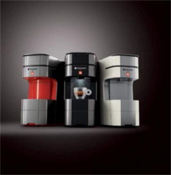 Caffè, nuova promozione Hotpoint-Ariston e illy - Bianco e Bruno, Magazine  di elettrodomestici e di elettronica di consumo