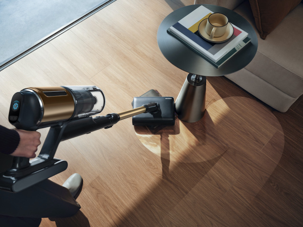 Pulizia a secco e a umido in una sola passata