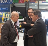 Benito Butali insieme ai figli Alessandro (a destra) e Francesco