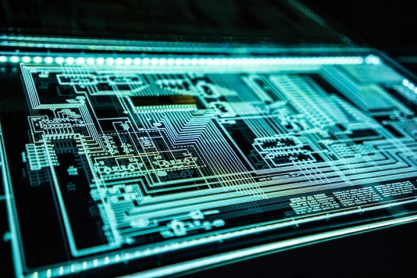 “Carenza mondiale di semiconduttori: le aziende aumentino la flessibilità”