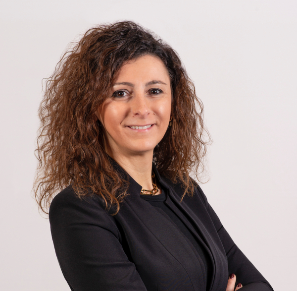 Expert, il nuovo spot punta sulle relazioni umane