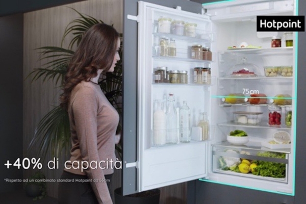 Il frigorifero da incasso &#039;Space 400&#039; protagonista in TV