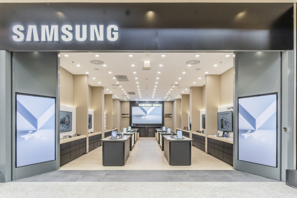 Samsung, inaugurato il primo Experience Store