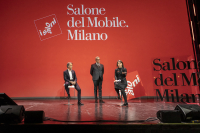 Da sin. Claudio Feltrin, presidente di FederlegnoArredo, Luca Dondoni, giornalista  e  Maria Porro, presidente di Assarredo