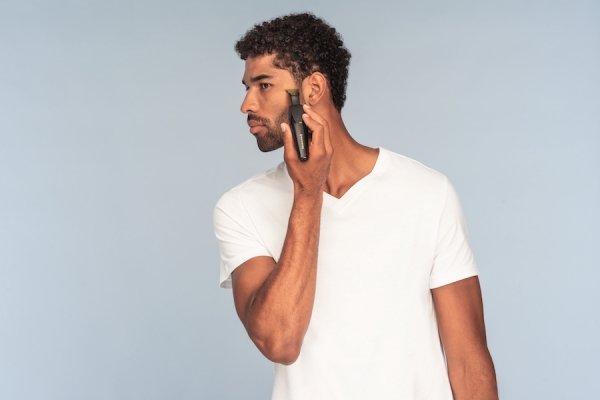 Il regolabarba che sostituisce il barbiere