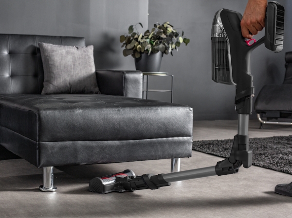 La scopa elettrica che punta sulla potenza. E su tanto altro