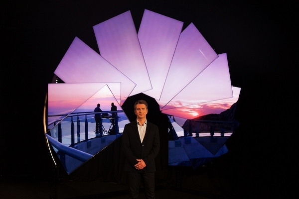 L'arte di Michael Murphy svela le potenzialit&agrave; del Neo QLED TV di Samsung
