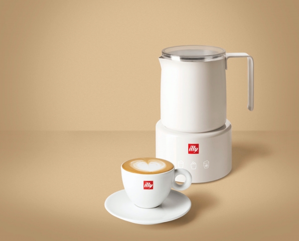Un tocco di stile per il cappuccino di illy