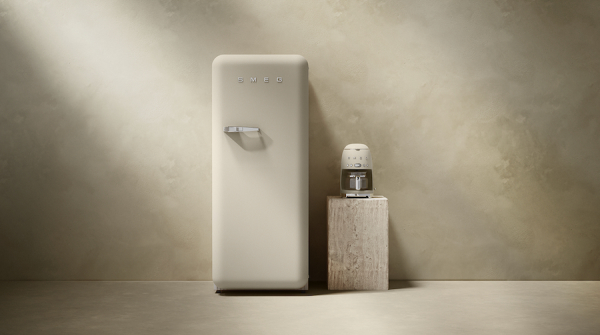 Moonlight &egrave; la nuova tonalit&agrave; di Smeg