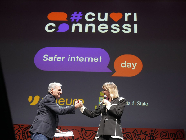 Unieuro, #cuoriconnessi compie 10 anni