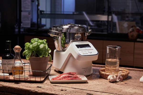 Companion XL di Moulinex &egrave; il robot da cucina che serve fino a 10 coperti