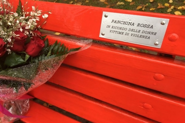 Festa della Donna: arriva il "Codice Rosso"
