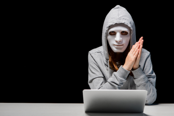 Adescamento online: in aumento le vittime minorenni