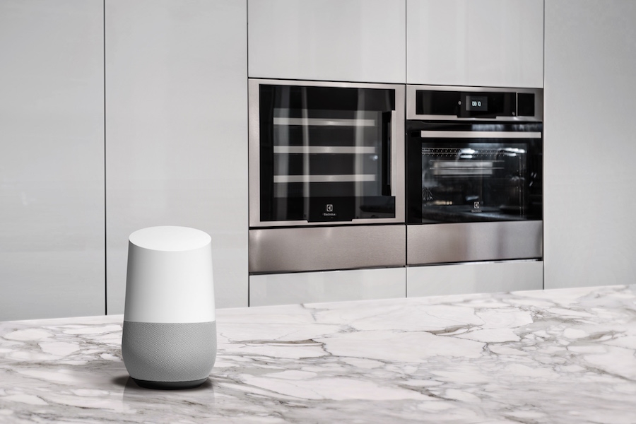 Google Assistant nei forni smart di Electrolux - Bianco e Bruno, Magazine  di elettrodomestici e di elettronica di consumo