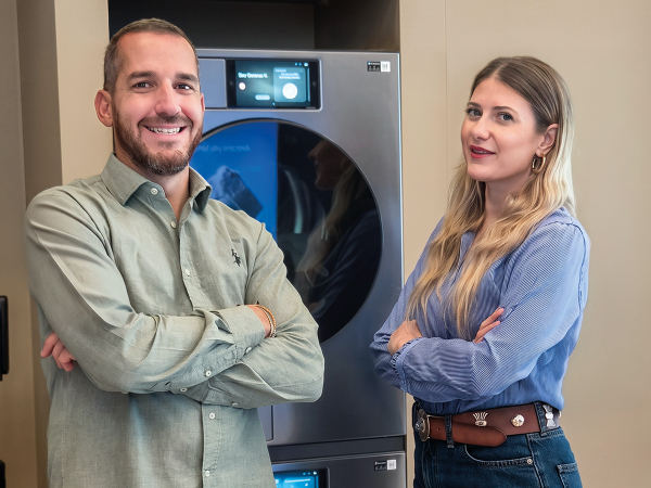 Alessandro Norrito (Head of FS Product &amp; Field Marketing) e Sahalima Giovannini (Head of Communication &amp; Retail)